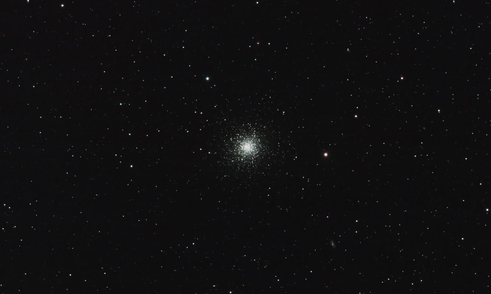 'Photographing M13: Hercules Globular Cluster' cover image